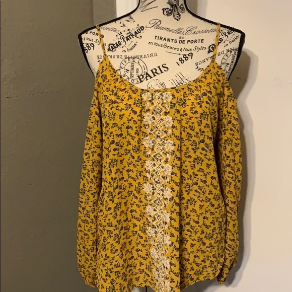 Rewind Tops - Juniors off the shoulder Top